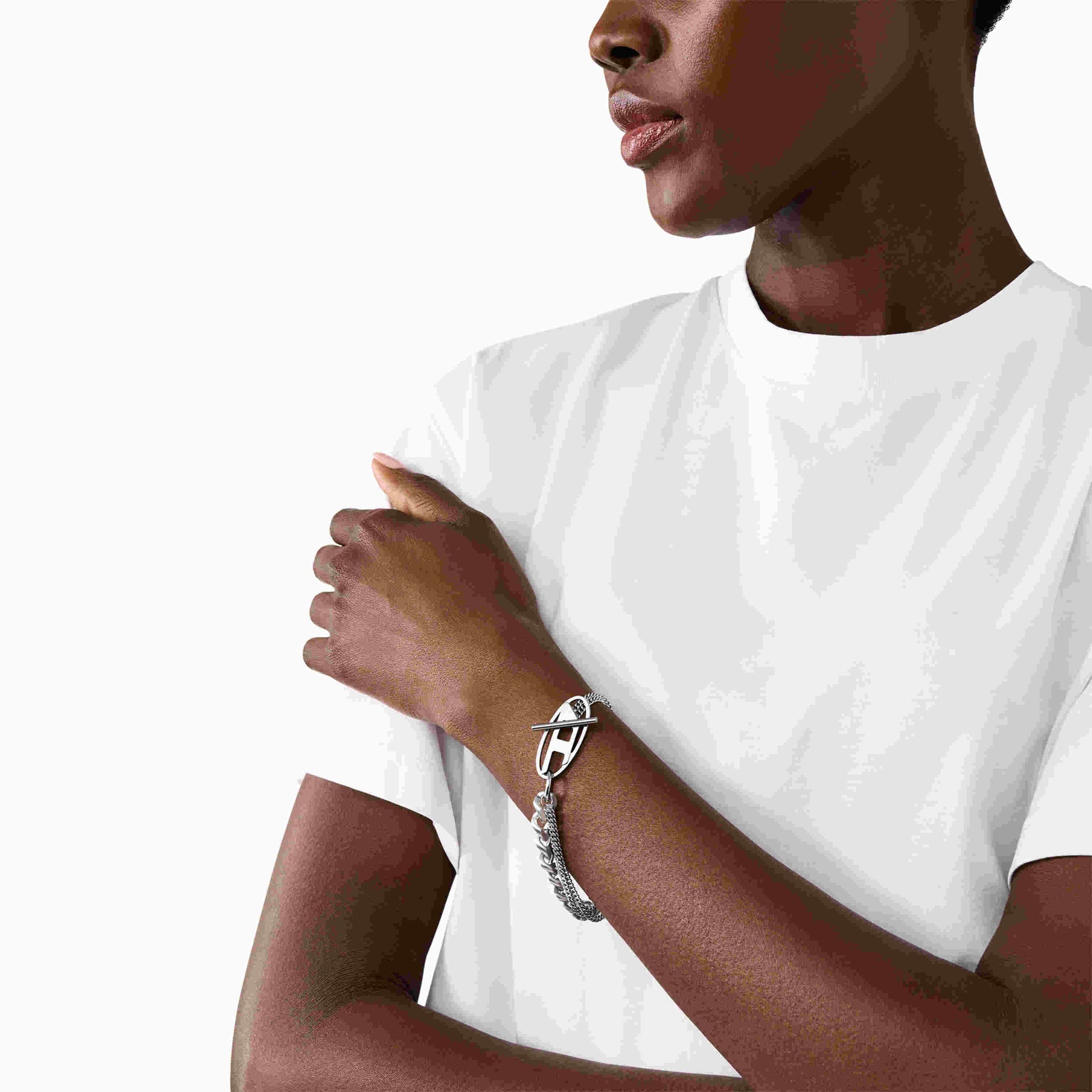 ネックレス・ペンダント DIESEL Peekaboo Oval D Logo Chain Bracelet DX1550040 Diesel Oval D Logo Silver Tone Bracelet DX1550040 – Watch